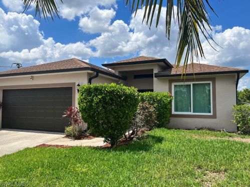 3008 10th St, Lehigh Acres, FL 33976-3006