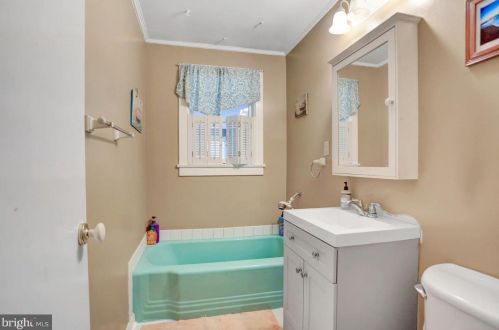 2148 Ritner Hwy, Carlisle PA 17015-9305 exterior