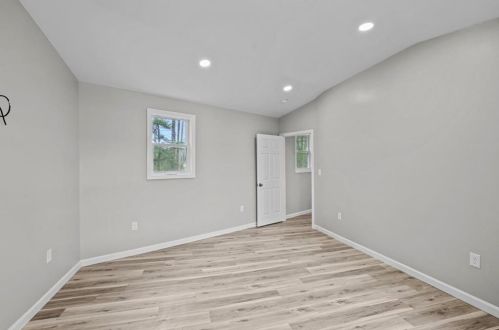 193 Pinehaven Rd, Coventry RI 02816-8934 exterior