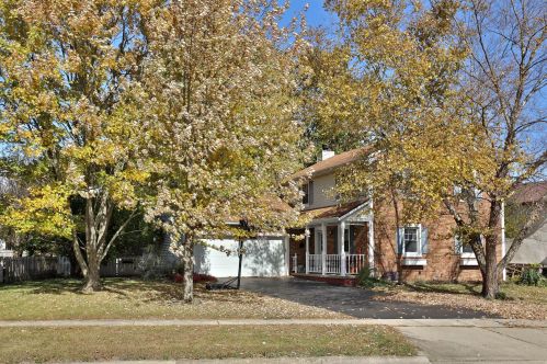 2458 Clover Blossom Ct, Darbydale, OH 43123-9185