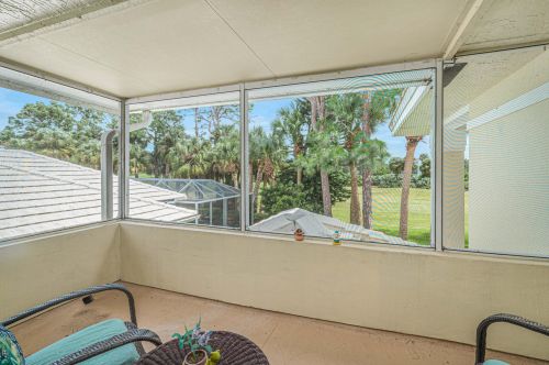 435 Fairway Lndg, Fort Pierce FL  34986-2166 exterior