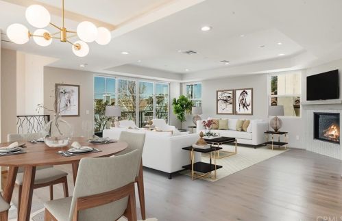 216 Lucia Ave, Redondo Beach, CA 90277-3220