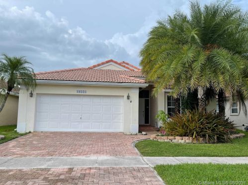 18121 18th St, Hollywood, FL 33029-3024