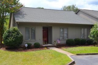1446 Grantland Pl, Greensboro, NC 27410-8211