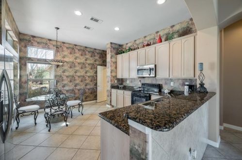 9504 Orangewood Trl, Denton TX 76207-8624 exterior