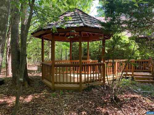 12 Sherwood Dr, Bybee VA  22963-2841 exterior