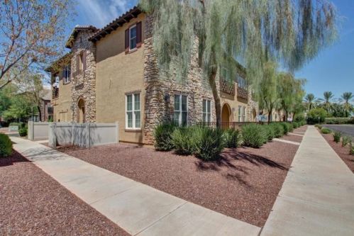 2757 Pewter Dr, Gilbert, AZ 85295-6085