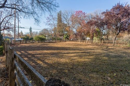 9726 Lott Rd, Durham CA  95938-9742 exterior