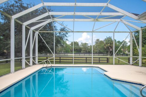 2562 Prarieview Dr, Town Of Loxahatchee Groves FL  33470-2572 exterior