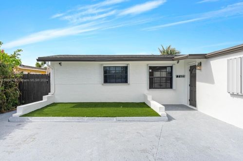 7760 34th St, Hollywood, FL 33024-2211