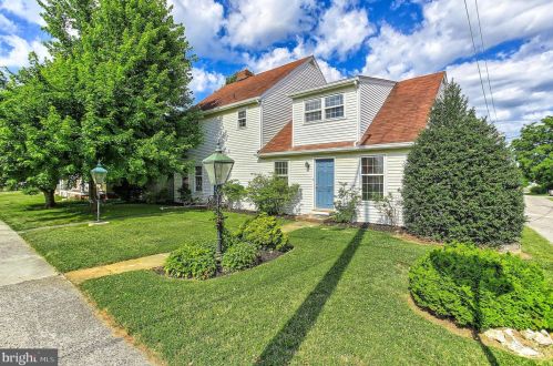 822 Broadway, Hanover PA  17331-2015 exterior