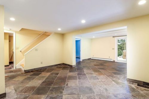 13 Clearview Dr, Brookfield Center CT  06804-1407 exterior