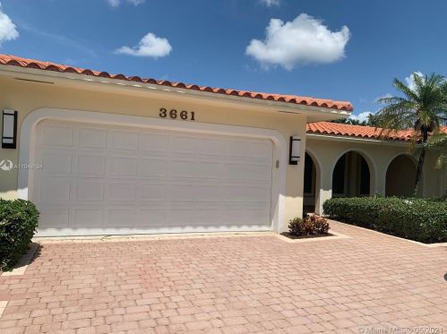 3661 52nd Ave, Hollywood FL  33021-2247 exterior