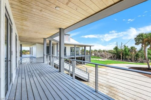 4150 Dingman Dr, Sanibel FL 33957-5107 exterior