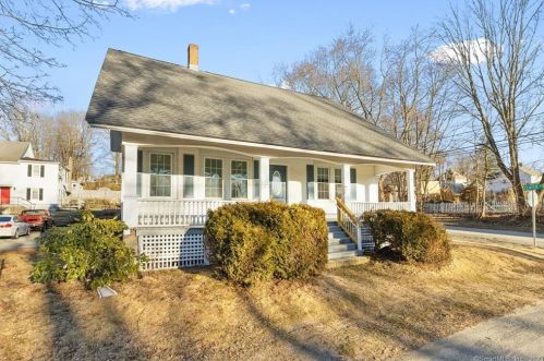 13 Church St, Moosup CT  06354-1205 exterior