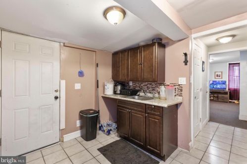 529 Cherry St, Norristown PA 19401-3801 exterior