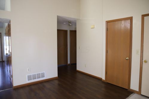 8166 Chapel Stone Rd, Blacklick OH  43004-9229 exterior