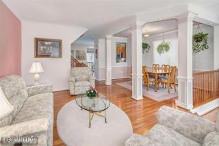 20715 Waterfall Branch Ter, Dulles VA  20165-2437 exterior