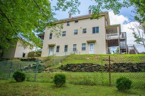 238 Main St, Moosup, CT 06354-2215