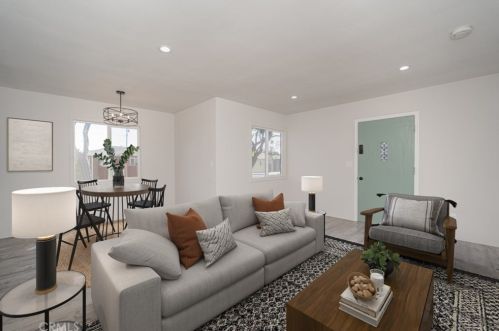 1813 Queensdale St, Compton CA 90221-1930 exterior