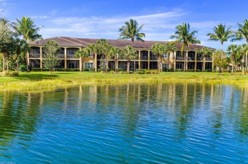 3093 Aviamar Cir, Naples, FL 34114-9644