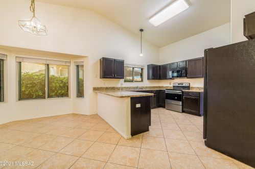 7629 Freshwater Pearl Dr, Tucson AZ  85747-5728 exterior