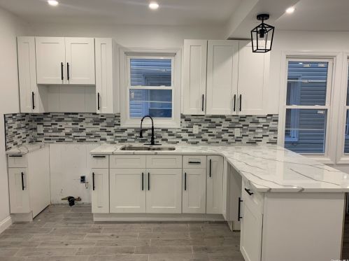 813 Meehan Ave, Far Rockaway NY  11691-5517 exterior