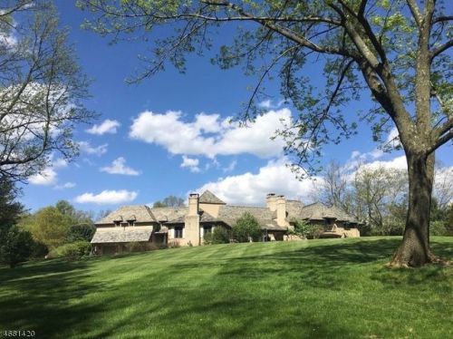 268 Mount Harmony Rd, Bernardsville, NJ 07924-1426