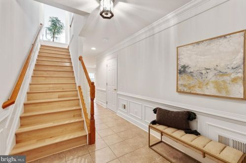 2514 Terra Cotta Cir, Herndon, VA 20171-4697