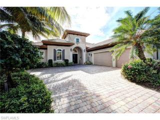 8878 Shenendoah Cir, Naples, FL 34113-1658