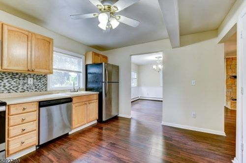 12 4th St, Wantage NJ  07461-2512 exterior