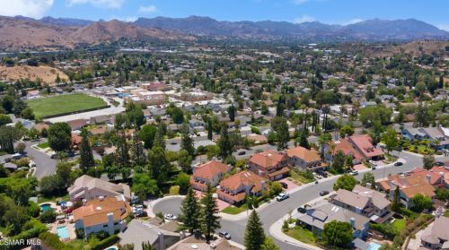 5805 Rainbow Hill Rd, Calabasas CA  91301-4636 exterior