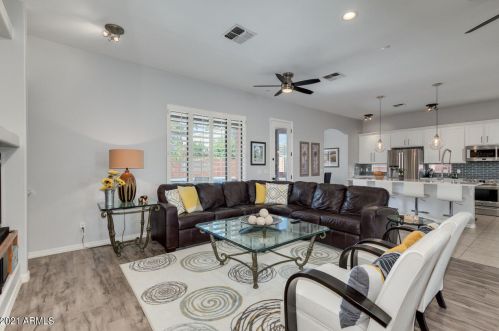 1544 Kings Ct, Gilbert, AZ 85234-5410