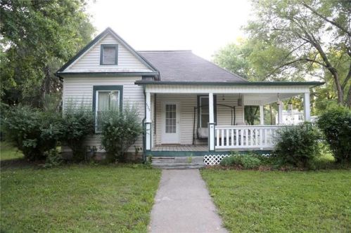 535 Ash St, Ottawa, KS 66067-2713