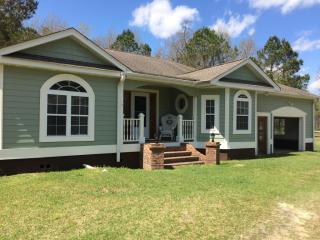 945 Stone Chimney Rd, Supply NC  28462-5811 exterior