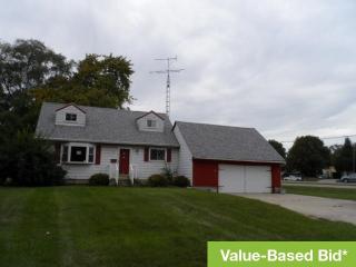 915 Wall St, Maumee, OH 43537-3569