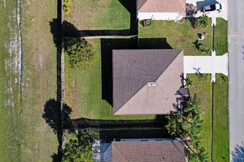 5837 Drill Ct, Fort Pierce, FL 34986-4646