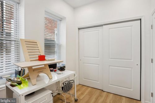 5220 Larchwood Ave, Philadelphia PA 19143-1522 exterior