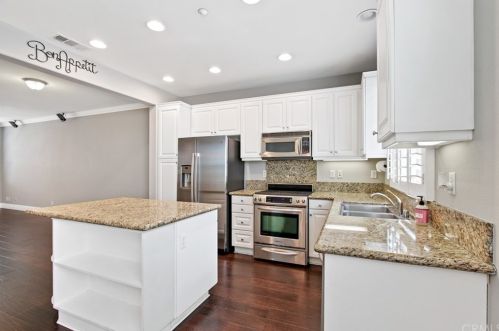 326 Gateway Ct, Fullerton, CA 92832-2477