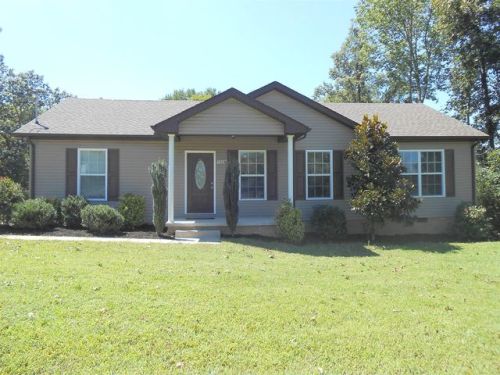 1506 Raby Ave, Shelbyville, TN 37160-4939