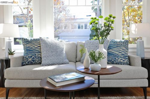 4215 Glen Ave, Oakland CA  94611-4349 exterior