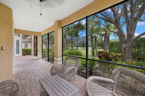 7834 Classics Dr, Naples FL  34113-3043 exterior