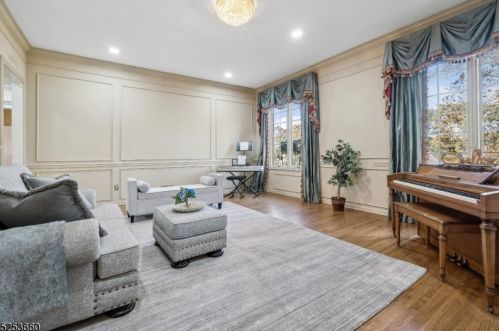 32 Ridge Rd, Parsippany NJ  07834-9629 exterior