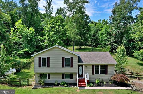 29 Cold Spring Dr, Harpers Ferry, WV 25425-6925