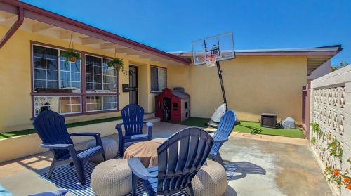 16815 Raymond Ave, Gardena, CA 90247-5529