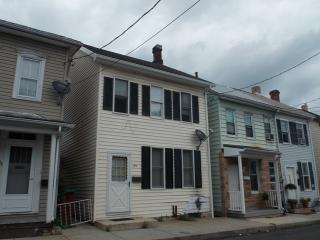 159 Penn St, Carlisle PA  17013-2435 exterior