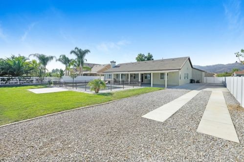 21046 Cashew St, Wildomar CA  92595-7544 exterior