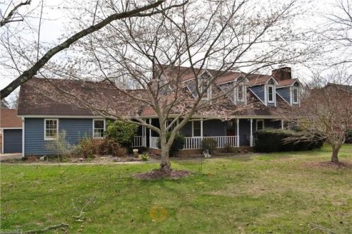 1396 Spring Hill Cir, Kernersville, NC 27284-7548