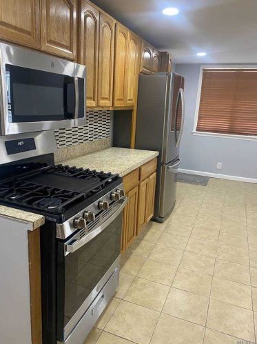 116-16 Nashville Blvd, Jamaica, NY 11411-1535