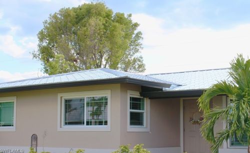 3752 2nd Ave, Cape Coral FL  33904-4807 exterior